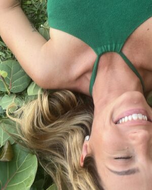 Juliana Didone Instagram - Sei lá, mil folhas… 🍃🍁🍃🍂🌱