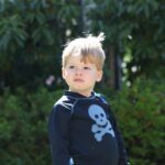 Julie Bowen Instagram - 15 years ago this kid showed up and changed my world. Now, I am only permitted to take a picture of the back of his head. Happy Birthday, Oliver! I love you no matter what the view.