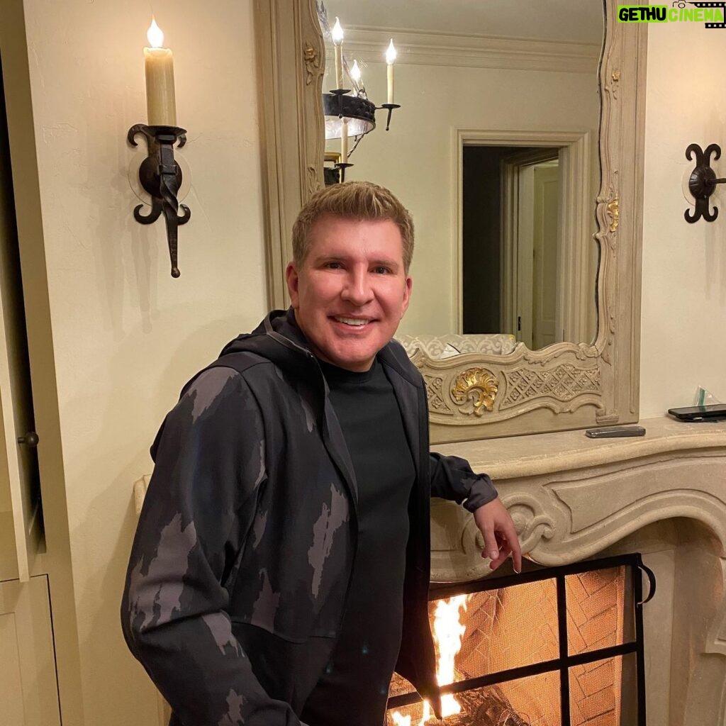 Julie Chrisley Instagram - Happy Father's Day to our rock @toddchrisley You are an example everyday of what it means to be a man of integrity, honor, hard work and dedication and I want you to know that words cannot express how grateful I am that you are the father to my children. We all learn from you daily and appreciate everything you do for us! Hope you have an amazing day! Always and forever #happyfathersday