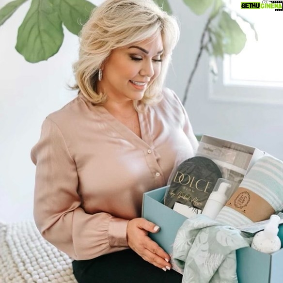 Julie Chrisley Instagram - In case you missed it, the warehouse has informed us that there are a few Chrisley Summer Boxes left. This is by far our favorite box yet and we just know you will love what Savannah and I have put together this time around! Click the link in my story to buy now before they are all gone!
