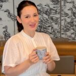 Julie Estelle Instagram - Sejak jadi ibu aku jadi lebih selektif lagi mau kasih yang terbaik untuk anakku. Nah aku pilih Liquid Cleanser yang bukan hanya sekedar foodgrade tapi juga tanpa SLS untuk mencuci botol bekas ASI peralatan pumping hingga buah dan sayuran. #PurePremiumCare #PureBBLiquidCleanser #Cucibotolasi