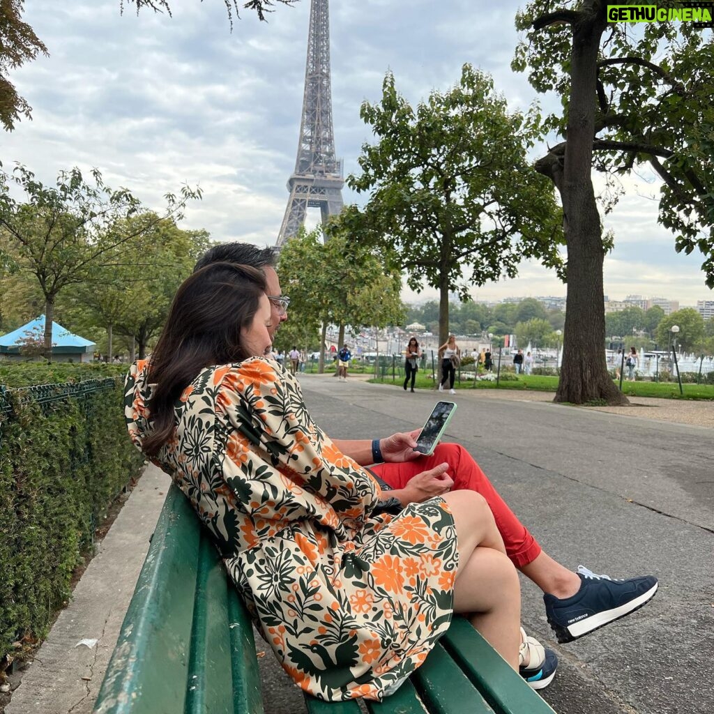 Julie Estelle Instagram - Un jour à Paris..