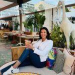Julie Ricci Instagram - Être heureux ce n’est pas tout avoir , c’est avoir besoin de rien d’autre. C’est ma petite phrase philosophique du jour 😉 Bonne soirée à tous :)