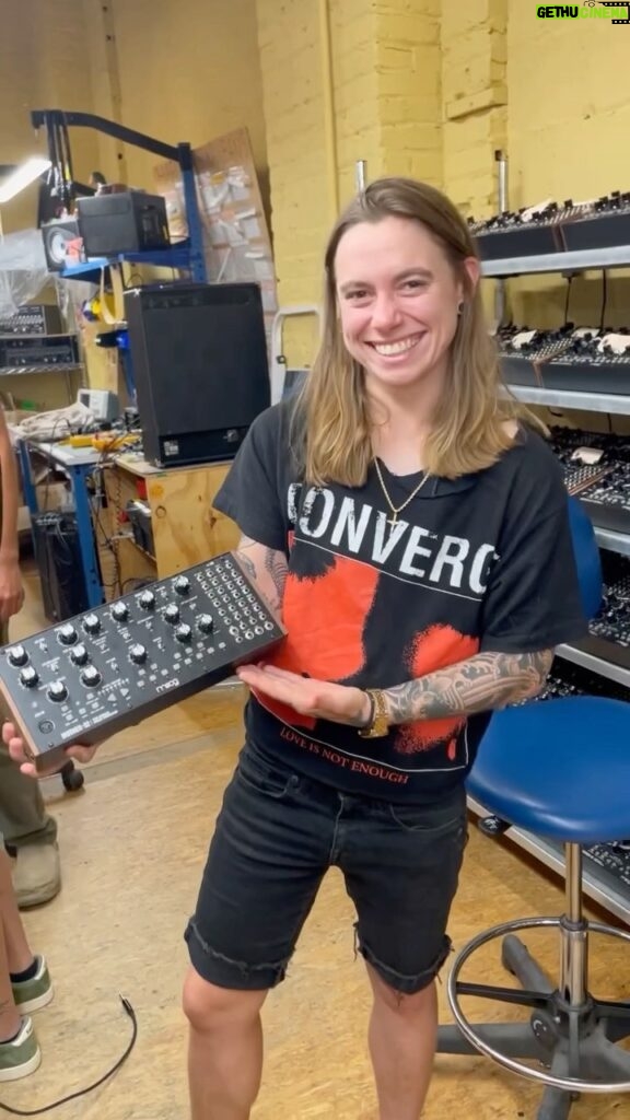 Julien Baker Instagram - While on tour last week here in Asheville, @julienrbaker and bandmates stopped by to build their own Mother-32, DFAM, and Subharmonicon alongside members of our Production team! Thanks so much to everyone involved for their time and care with these instruments and the whole process ☺️❤️🎶