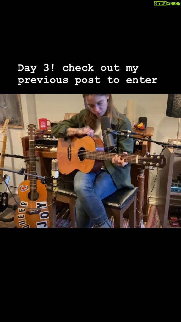 Julien Baker Instagram -