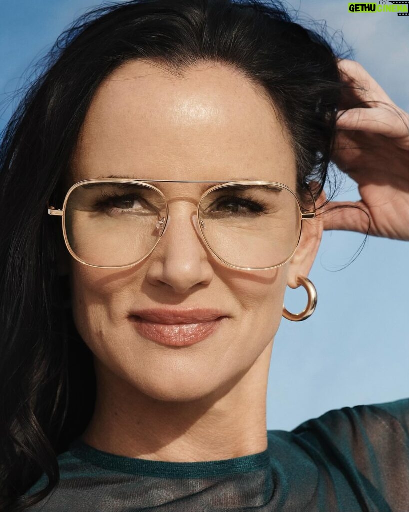 Juliette Lewis Instagram - I loved doing this campaign with the incomparable @warbyparker so many great shades for summer 😎 Photog @paolakudacki Stylin @maxortegag Make up @madeupbysu Hair @paulnortonhair