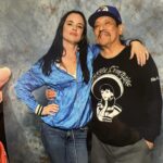 Juliette Lewis Instagram - Ran into this old friend (and legend!) @officialdannytrejo #fromdusktilldawn @fanexponeworleans See ya at the next one!