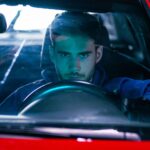Julio Peña Instagram - Hoy se ha estrenado BERLÍN en Netflix. Ha sido un viaje trepidante, lleno de emociones y adrenalina, de amor y trabajo. Me siento muy afortunado de haber podido trabajar con un equipo tan lleno de talento, y con una pasión tan grande por lo que hacen. La cantidad de gente que hay detrás de estos 8 capítulos es una absoluta locura… cada segundo es oro puro, así que prestad atención 😉❤️‍🔥 Espero que disfrutéis de Roi tanto como yo lo he hecho, que aporte algo nuevo e interesante a esta historia ya mítica que hoy se expande. Trabajar al lado de esta banda maravillosa ha sido un jodido regalo❤️‍🔥 Ahora solo queda que vosotros, la gente por la que estamos aquí, disfrutéis de estos meses llenos de trabajo comprimidos en 8 capítulos… Espero que así sea, y que “BERLÍN” sea un digno sucesor/predecesor❤️‍🔥 Buen viaje✨ #berlinnetflix