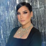 Jumana Karim Instagram - بمناسبه يوم المرأة العالمي أعيد نفسي اولاً وكل نساء العالم كل يوم هو عيد للمرأه القويه والمثابره والناجحه الي تحلم وتحقق وتعمل وتربي وتصبر وتصارع وتكافح وتتحدى كل الصعاب وتستمر (اليأس مو طريقنا🤍اما ننجح أو ننجح) الاطلاله الشعر والميكب @grandsamaracenter الفستان الجميل من دار الصديقه ملاك @mdusaiq