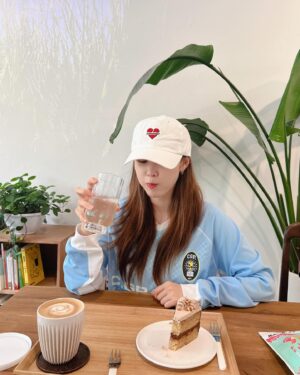 Jun Hyo-seong Thumbnail - 3 Likes - Most Liked Instagram Photos