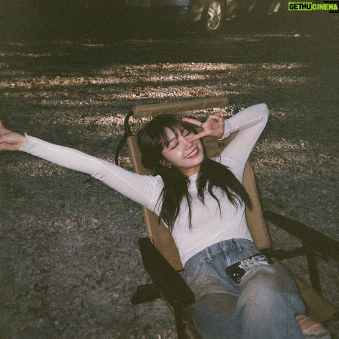 Jung Eun-ji Instagram - 갑자기 선물받은 과거의 나. (Feat.Kong)