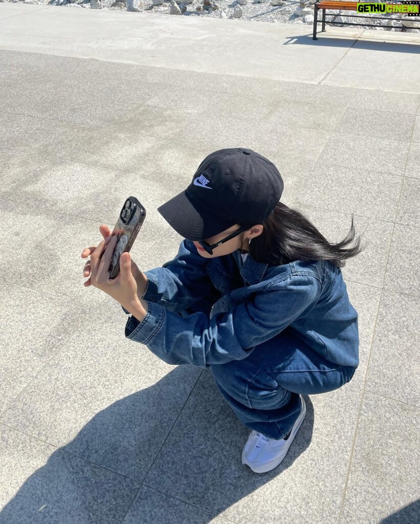 Jung Eun-ji Instagram - 🌊📸🫠