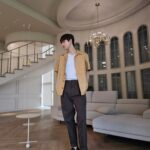 Jungwoo Instagram - #todsgommino @tods 🧡