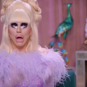 Juno Birch Instagram - I’m back in the @trixiemotel messin stuff up! 👽🦩💕 tune in 1st June for Trixie Motel: Drag me Home on max!