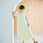 Juri Ueno Instagram - @beigecomma @tuikauri_official @_juri_art_ こんなのもあります。ウォッシャブルシルクのタートル。 ライム色のワンピはもう残りわずかだそうです💚🤍 makeup @sadaito hairstylist @shotaro.ao