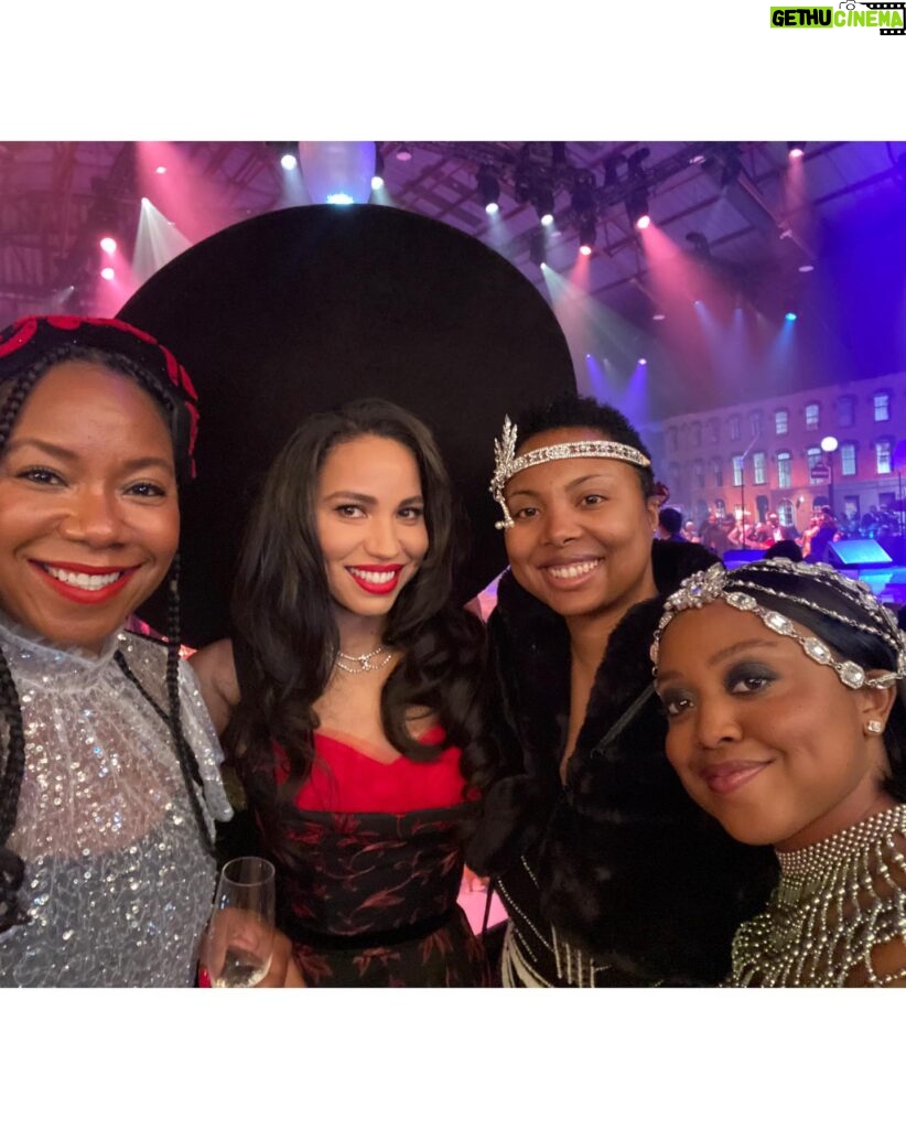 Jurnee Smollett Instagram - #tbt to the fabulous WACO Wearable Art Gala hosted by the glorious @mstinalawson and Mr. Richard Lawson. Thank you for creating a space to celebrate black excellence Ms. Tina! Can’t wait for next year! 📸 @jerrittclark @gettyentertainment