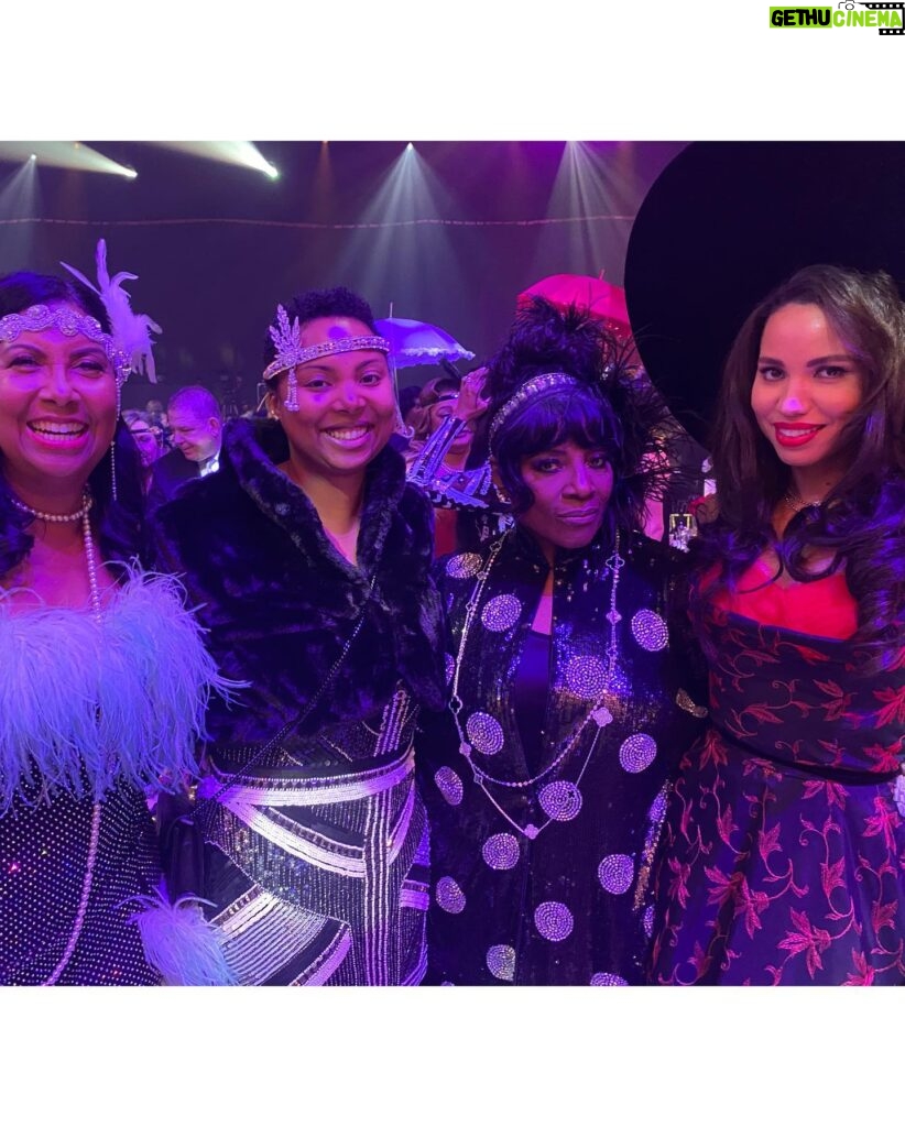 Jurnee Smollett Instagram - #tbt to the fabulous WACO Wearable Art Gala hosted by the glorious @mstinalawson and Mr. Richard Lawson. Thank you for creating a space to celebrate black excellence Ms. Tina! Can’t wait for next year! 📸 @jerrittclark @gettyentertainment