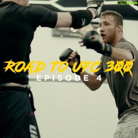 Justin Gaethje Instagram - The days are flying by, we head out to Las Vegas next week. Camp is going great. We capped off last week with a coaches/family dinner and I am feeling good, ready to rock at #ufc300 Episode 4 Road to UFC 300 is live now. 🎥 @eyevisualize @onxlabs