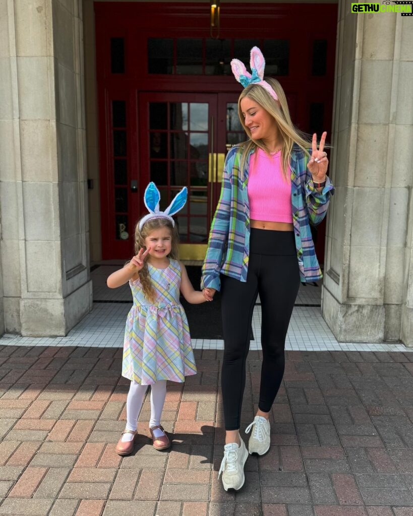 Justine Ezarik Instagram - Happy Easter 🐰✌🏻