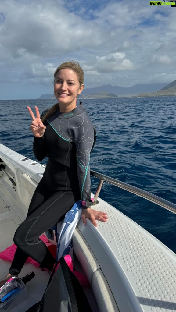 Justine Ezarik Instagram - The topside action on today’s dive was incredible 😂 perfect weather, a massive whale and her calf.. PLUS AN ACTUAL BABY SHARK (watch until the end)!!!!! We are working on our advanced certification this week — I am so excited for the future dive adventures after this! 🩵💙🌊🤿 @shilpa.rajpara @diveoceanic @baresports