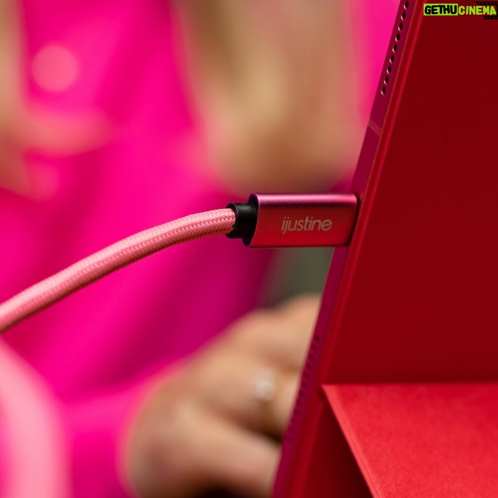 Justine Ezarik Instagram - 30% off pink ijustine cables and EDC bag! Happy Cyber Monday!!! LINK IN BIO!!! @kondorblue