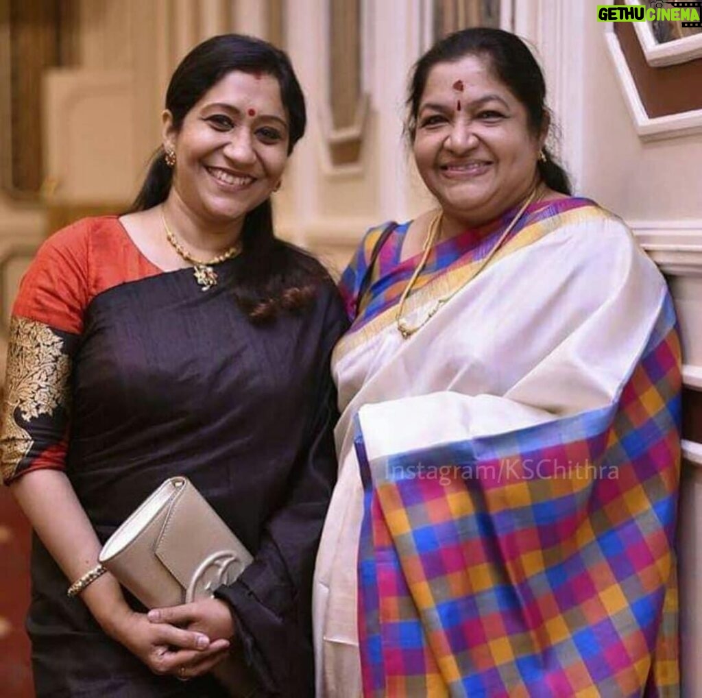 K. S. Chithra Instagram - Happy Birthday Dearest Suju @sujathamohanofficial . Birthdays are feathers in the broad wing of time. The only thing better than singing is more singing. Keep singing for all your fans. God Bless You. Enjoy your Birthday Dear. 😍🎁🎤🎼🎧 #KSChithra #SujathaMohan Sujatha Mohan