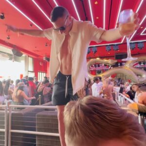 Kaitlin Olson Instagram - Another promotion next year, please, this Vegas tradition is fun. @wrexham_afc @wrexhamfx