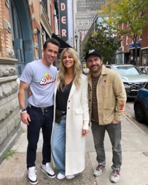Kaitlin Olson Instagram - Grateful for a year of people who bring me joy and work that tries to spread it. Happy New Year, jabronis. ♥️