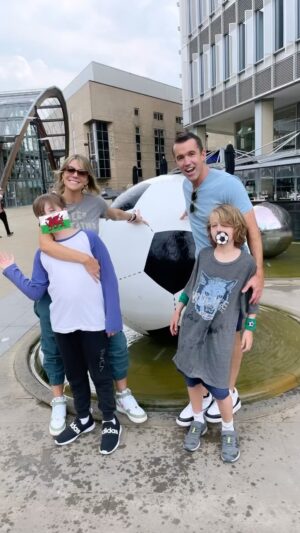 Kaitlin Olson Instagram - Two ovaries, seven balls. #summervacation