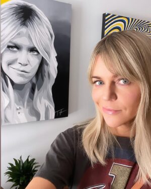 Kaitlin Olson Instagram - Something magical happened….for them. @thesunnypodcast @alwayssunnyfxx