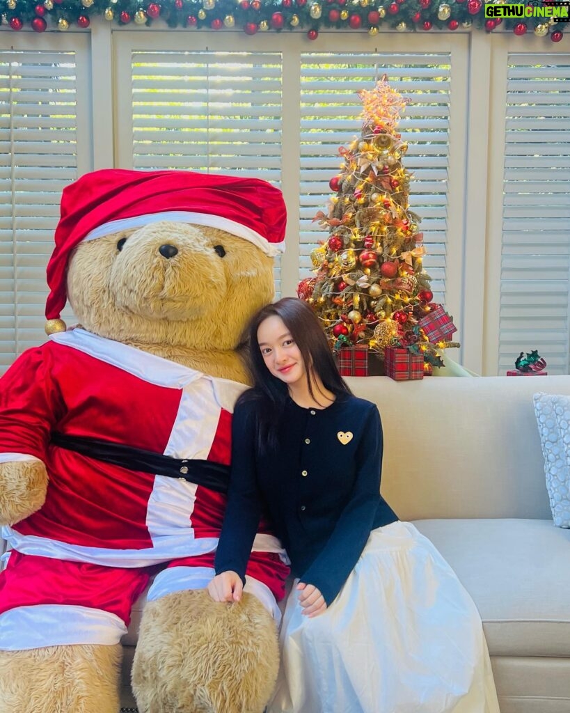 Kaity Nguyễn Instagram - Merry Christmas 🎄