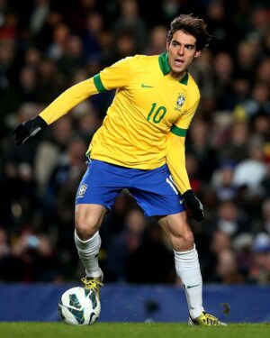 Kaká Instagram - Midfield magician. 🪄