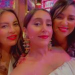 Kalila Bounaylat Instagram - 👭 @saadidi.hind @fatimazahralaaroussi