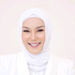 Kalina Ocktaranny Instagram - Taqabbalallahu minna wa minkum, shiyamana wa shiyamakum, kullu ‘amin wa antum bikhair..

🎉 Selamat Hari Raya Idul Fitri 🎉
Minal aidin wal faidzin 🙏🏻

❤️
-Kalina Ocktaranny-