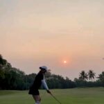 Kalina Ocktaranny Instagram – Yg sebentar lg katanya mau tournament tp blm latihan2 siapa yaaa??
@sabajie 

🏌🏻‍♀️