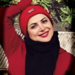 Kamand Amirsoleimani Instagram - بجای تماشای پنجره زندگی دیگران از کتاب عمرت لذت ببر. داشته‌‌هایت را جلوی چشمانت قاب بگیر و برای نداشته‌‌هایت تلاش کن. حسرت باغچه دیگران را نخور. در عوض باغبان دنیای خودت باش....