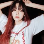 Kang Mi-na Instagram - #광고 #cnn_apparel_go_there #cnnapparel #cnn어패럴 세계의 다양한 스트릿 푸드를 담은 @cnn_apparel GBS 라인 중 "Paris" 티셔츠