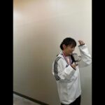Kang Mi-na Instagram - 조해달을 연기하면서 한 아이의 엄마로, 한 가족의 막내로 사랑의 다양한 형태를 느끼고 배우며 삼달리 안에서 행복했습니다. 아직 해달이를 보내주기엔 많이 아쉽지만 삼달리로 가득찼던 2023년도, 조해달도 진짜 안녕🍊🩵 #JTBC #웰컴투삼달리