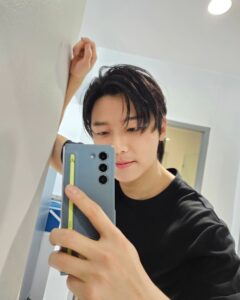 Kang Min-hyuk Instagram - Thank You Bangkok!!!!! CNBLUE FOREVER~~!! We're BLUE DNA💙 #CNBLUEN #cnbluentityinbkk #CNBLUENTITY