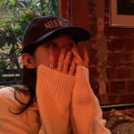 Kang Min-kyung Instagram - 모자 써? 벗어? ☕️