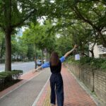 Kang Min-kyung Instagram - 기분 전환 = 향수 사기 = 레몬 에이드 먹끼
