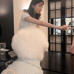 Kang Min-kyung Instagram - 1. 곧 나올 아붸뫄의 👜 포트레의💄 2. 사랑해 3. 사랑해줘 4. 용리단에서 만난 기얌둥이들 5. 제대로 꽂힌 와인 6. 가장 좋아하는 시간 7. 열변 좀 그만 토해 8. 드뎌 완성 9. 촬영하다 끝난 4월 10. 편집하다 끝난 4월