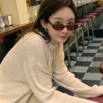 Kang Min-kyung Instagram - 모자 써? 벗어? ☕️