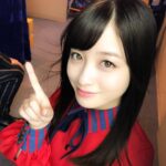 Kanna Hashimoto Instagram - こんにちは！環奈MGです。 ドコモの新料金プランのＴＶＣＭに出演させて頂きました。 5/17（金）より全国でオンエアーされます！ ドコモのＨＰで先行してご覧頂けますので、リンクはストーリーに貼っております。 今日は新CMの撮影時のオフショットをシェアします！扇風機の風で髪がなびいてます。 #橋本環奈 #橋本環奈2019 #橋本環奈マネージャー #ドコモ #docomo #新CM #新料金プラン