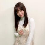 Kanna Hashimoto Instagram - こんにちは！環奈MGです。 昨日のゼロキス先行上映会のオフショットです。 キラキラの衣装でした！ ゼロキスもいよいよ明日公開です！ 皆さま是非劇場でご覧下さい！ #橋本環奈 #橋本環奈2019 #橋本環奈マネージャー #ゼロキス #日奈々