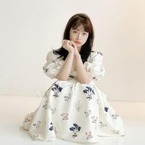 Kanna Hashimoto Instagram - こんにちは！環奈MGです。

12日発売の「ar」からオフショットをシェアします。

環奈のTwitterで結構オフショットが上がってたのでムービーをシェアしますね！
と言って、先程間違えてアップしてしまったので再投稿させて頂きます。

コメントくださった皆様申し訳ございません！

#橋本環奈 #橋本環奈2021 #橋本環奈マネージャー #ar
