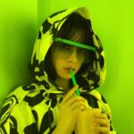 Kanna Hashimoto Instagram - おはようございます！環奈MGです。 本日発売「NYLON JAPAN」からオフショットです！ いっぱい撮影したので是非ご購入下さい。 #橋本環奈 #橋本環奈マネージャー #橋本環奈2019 #ナイロンジャパン #nylon #nylonjapan #ナイロンオフショット