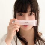 Kanna Hashimoto Instagram - こんにちは！環奈MGです。 今日は、本日発売の「anan」からオフショットです。 #橋本環奈 #橋本環奈2019 #橋本環奈マネージャー #anan #SUGAO #シロネコ肌