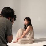 Kanna Hashimoto Instagram - こんにちは！環奈MGです。 最近は私も「大人な春メイク」勉強してます👀 という事で今日はね、VoCE4月号からオフショットをシェアします！ #橋本環奈 #橋本環奈2020 #橋本環奈マネージャー #voce #河北メイク