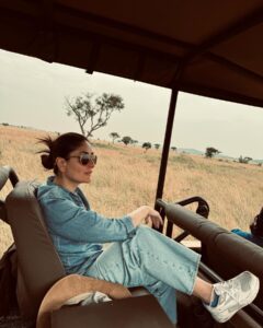 Kareena Kapoor Instagram - SAVANNA GIRL AND BOY❤️ TANZANIA 2024❤️🌈